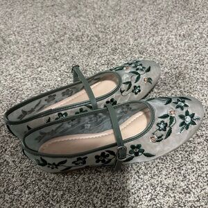 Embroidered Green Floral Mary Jane Flats
